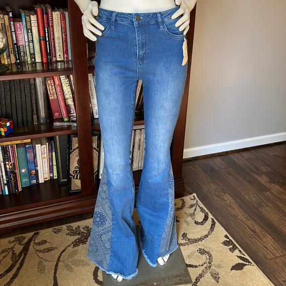 NWT Altar’d State Bandana Flare jeans - Picture 2 of 10